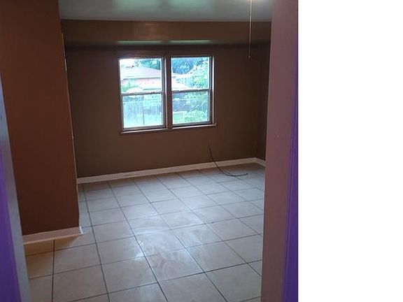 2nd image of 3027 Sunnybrook St