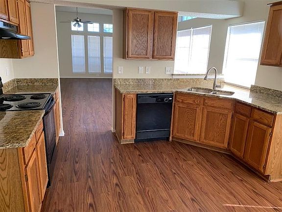 3rd image of 5210 Wellridge Dr