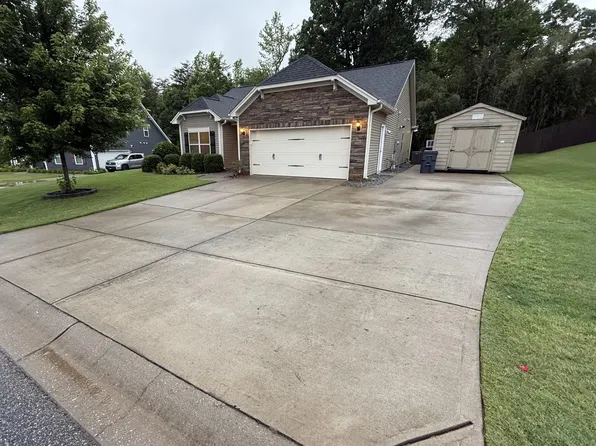 118 W Pyrenees Dr, Lyman, SC 29365