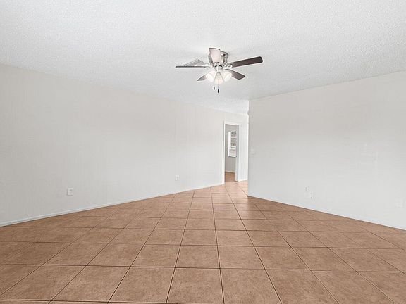 5th image of 4764 Gulfstream Rd