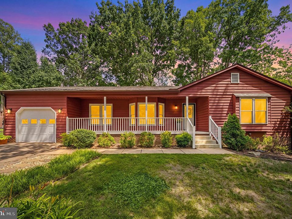 1st image of 608 Pleasants Dr