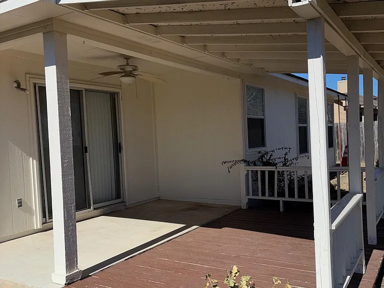 1403 Haley Gray Dr — Photo 28