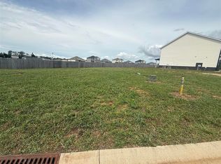 536 Yulan Cir, Bowling Green, KY 42104