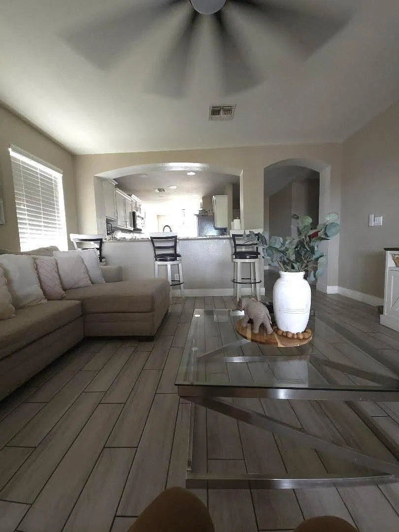 3 bed, 1310 sqft, $2,200 — Photo 1