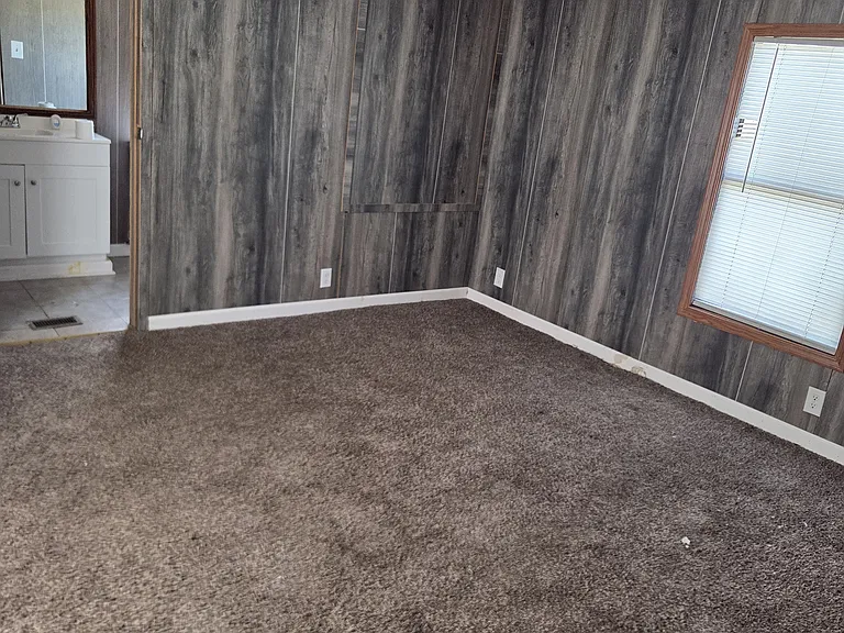 291 Cougar Dr — Photo 4