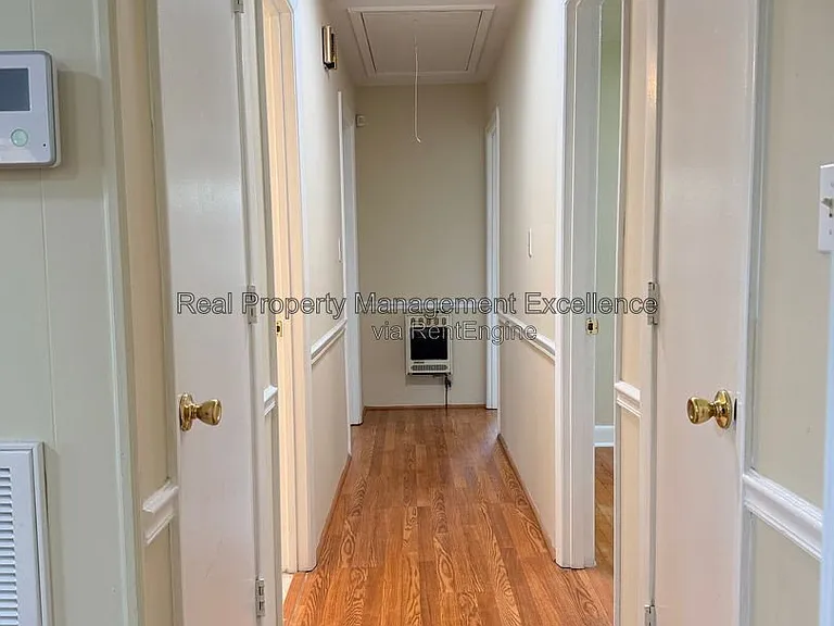 415 W 2nd St — Photo 14