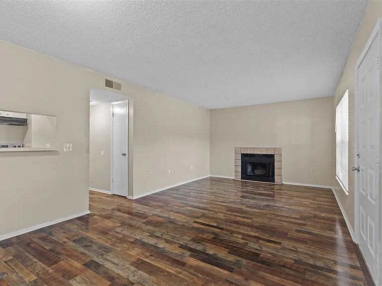 14419 Hanging Moss Cir #101 — Photo 5