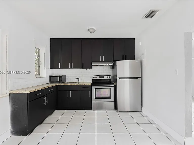282 NW 41st Ave #282 — Photo 9