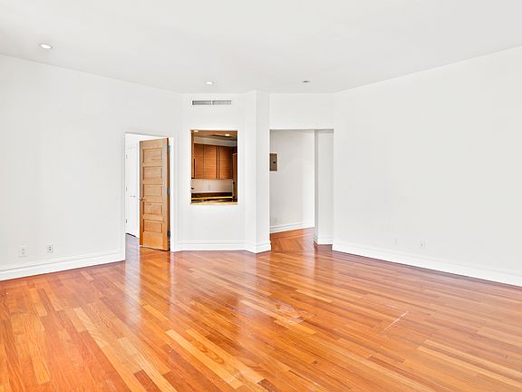 4th image of 154 W 70th St #8S