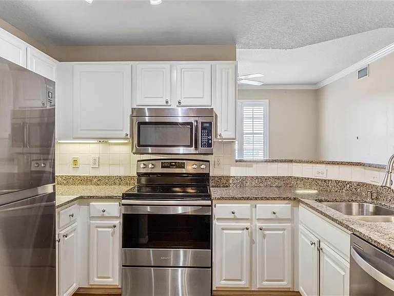 501 Knights Run Ave #2213 — Photo 5