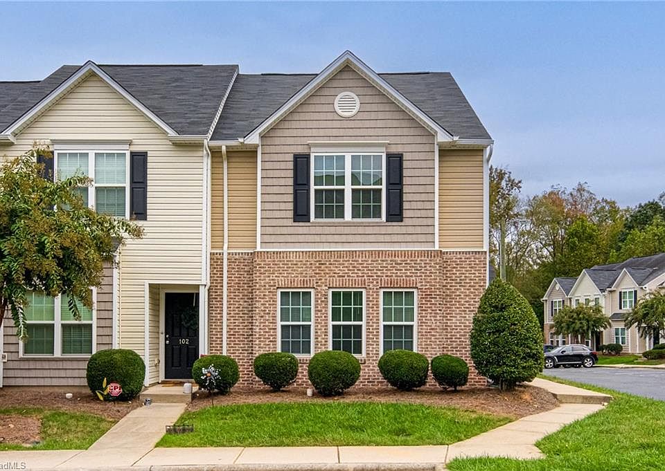1st image of 100 Swan Haven Ln