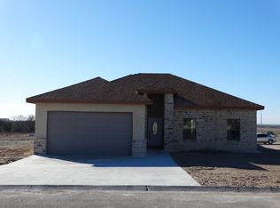 204 Jesus Flores Dr, Del Rio, TX 78840