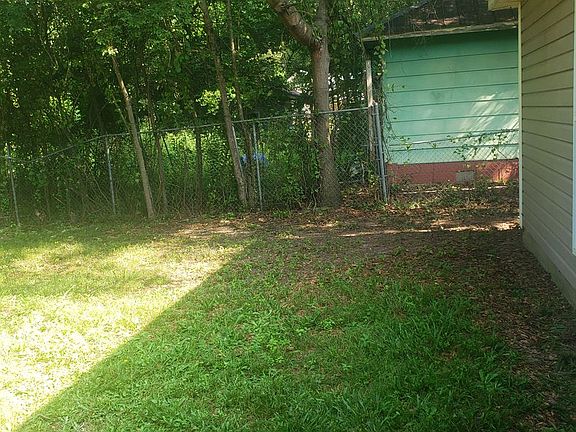 5th image of 2109 1st Ave #B