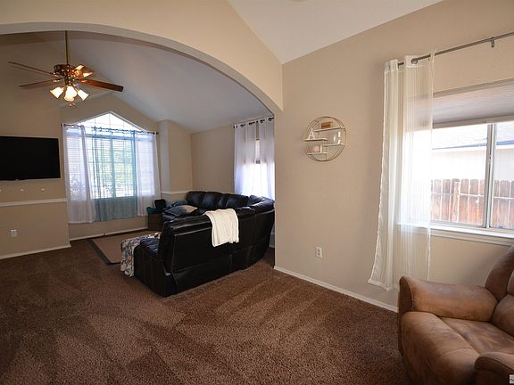 5th image of 2899 Tangerine Dr