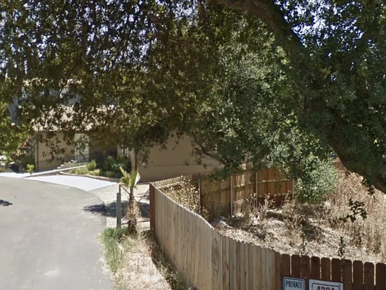 entrance to private road