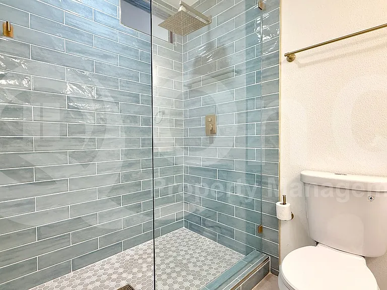 710 Wales Way — Photo 16