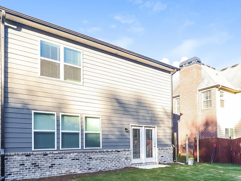 151 Hamilton Pointe Dr — Photo 17