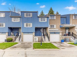 646 Village Pkwy #26, Markham, ON L3R 2S7