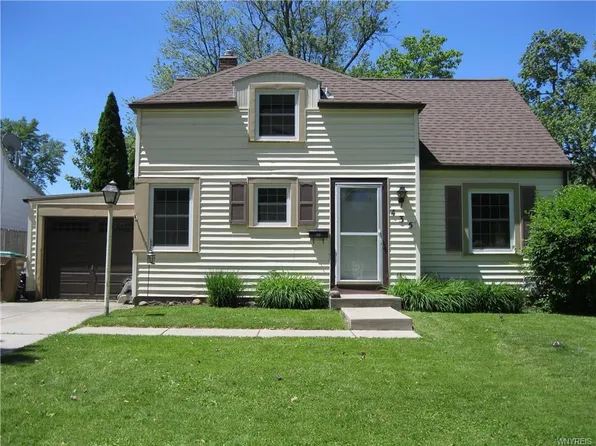 435 Lamarck Dr, Cheektowaga, NY 14225