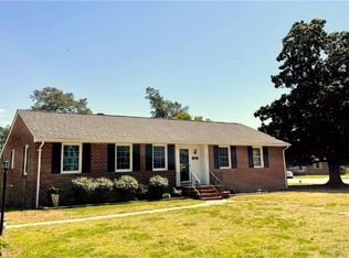 2001 Lakeshore Ct, Petersburg, VA 23805