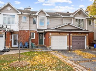 20 Banchory Cres, Ottawa, ON K2K 2V4
