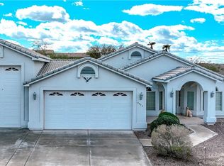 3474 Sunriver Rd, Bullhead City, AZ 86429