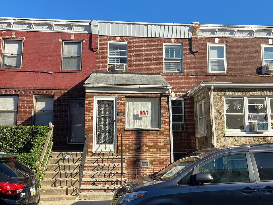 1st image of 2709 S Sheridan St