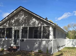 1618 Greenwich St, Saginaw, MI 48602