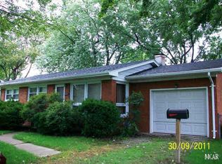 2245 Devonshire St, Temperance, MI 48182