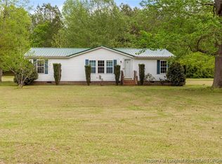 5517 Marsh Rd, Fayetteville, NC 28306