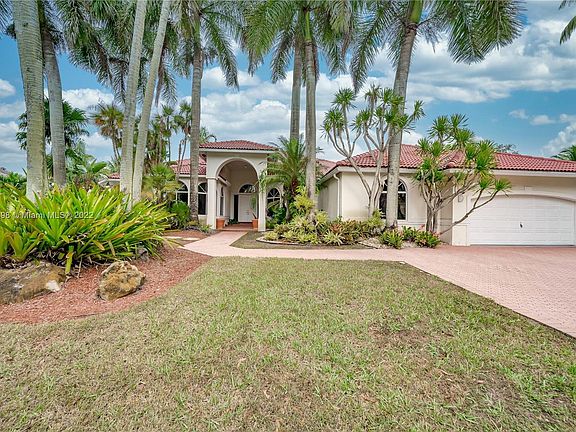 3rd image of 118 Dockside Cir