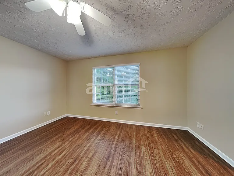 836 Windcroft Cir — Photo 7