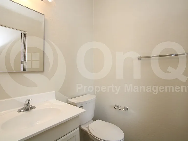 615 E Cody Dr — Photo 18