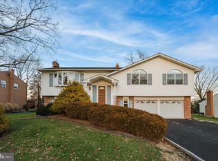 25 Morgan Rd, Aston, PA 19014