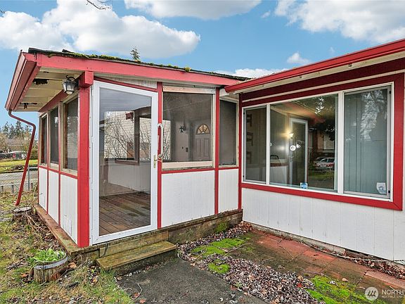 2nd image of 17311 6th Avenue Ct E