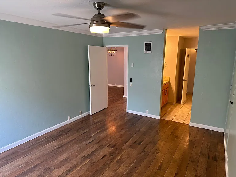 4600 Lamont St #234 — Photo 7