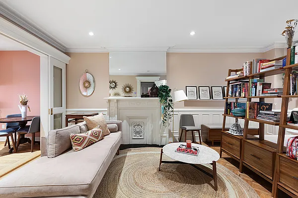 Sold by Compass | media 22