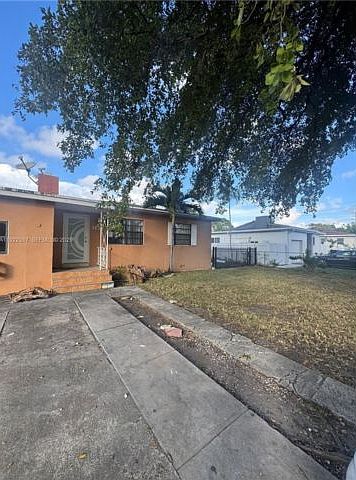 1st image of 1171 NE 161st St