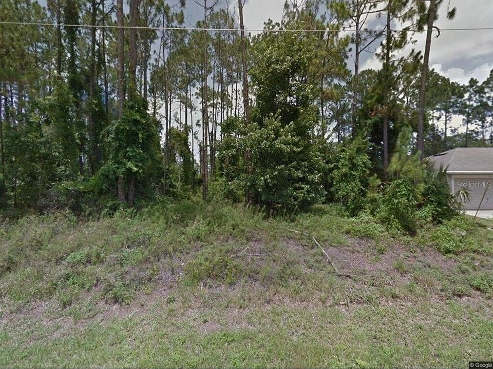 1st image of 13 Peninsula Ln #9