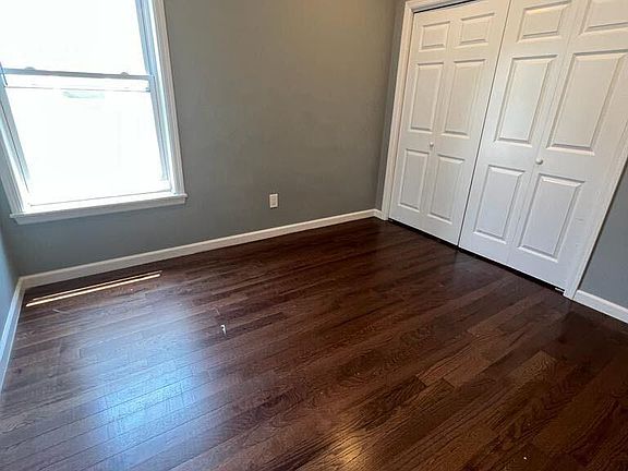5th image of 170 Vreeland Ave #2