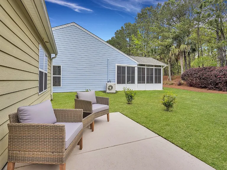 329 Mystic Point Dr — Photo 43