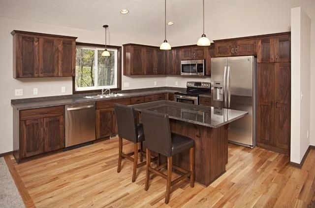2nd image of 4808 W 140th St