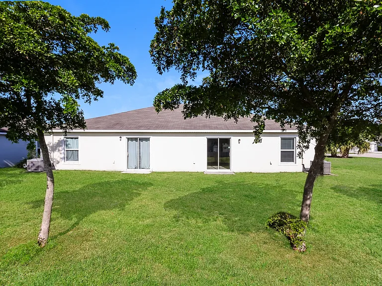 9010 Aegean Cir — Photo 14