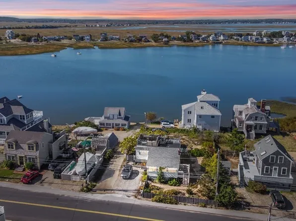 105 Northern Blvd, Newbury, MA 01951