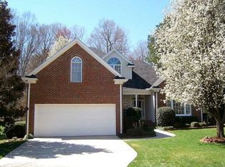 1421 Hatherleigh Ct, Raleigh, NC 27612