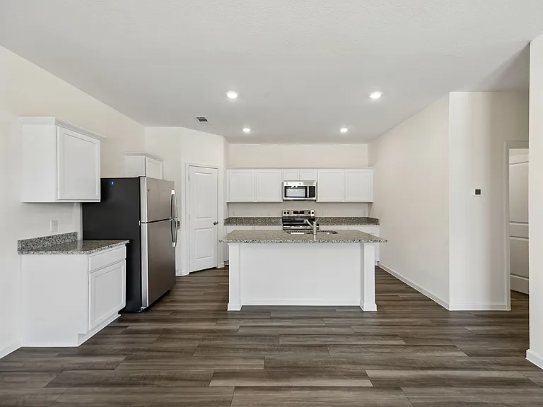 14200 Donahue St — Photo 9