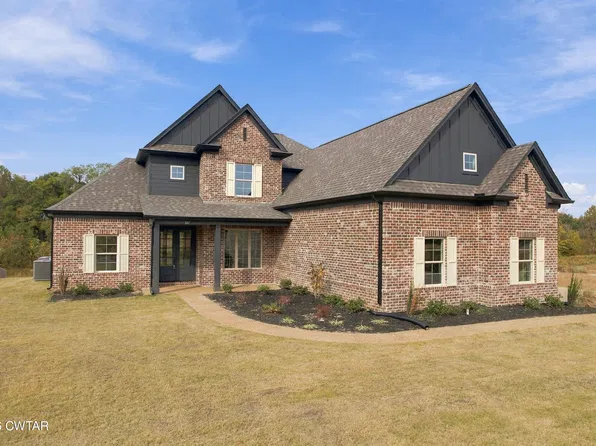 141 Westhaven Pl, Jackson, TN 38305