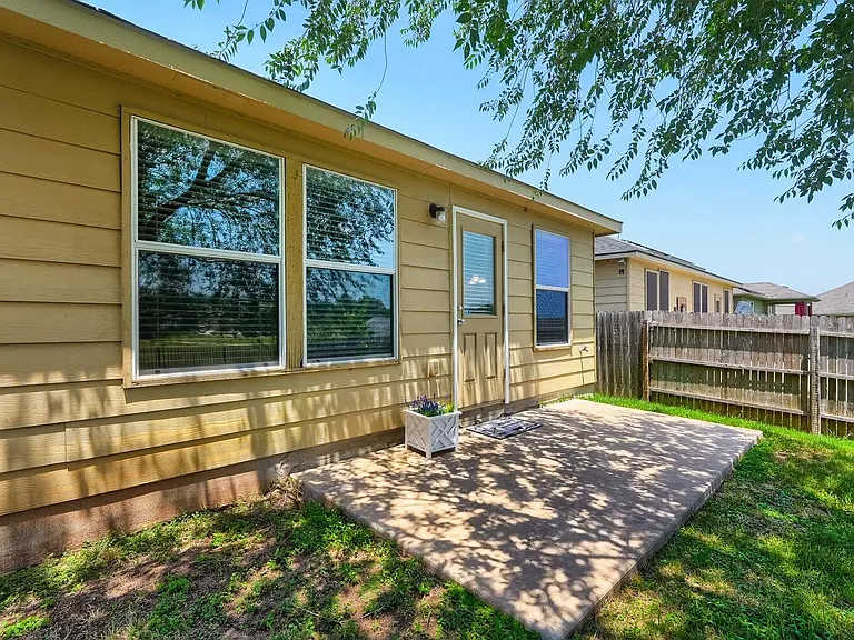 9421 China Rose Dr — Photo 15