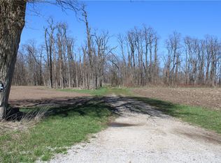 2200 E 900 North Rd, Shelbyville, IL 62565