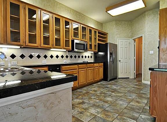 4th image of 2508 Briarcrest Dr